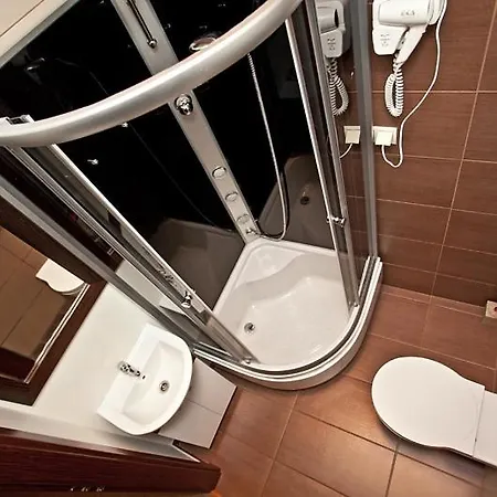 Hostal Oriental House *