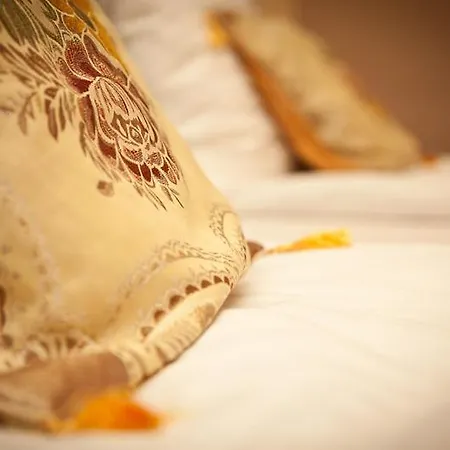 Oriental House Hostal *